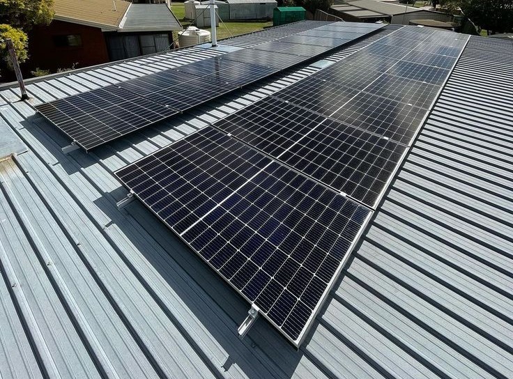 Tấm pin mặt trời JA Solar Mono PERC 570W