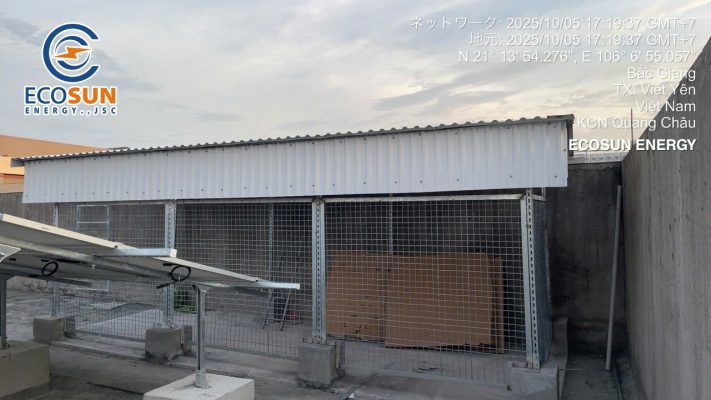 Nhà biến tần tại Hệ khung móng, giá đỡ tại dự án Điện mặt trời Bắc Giang