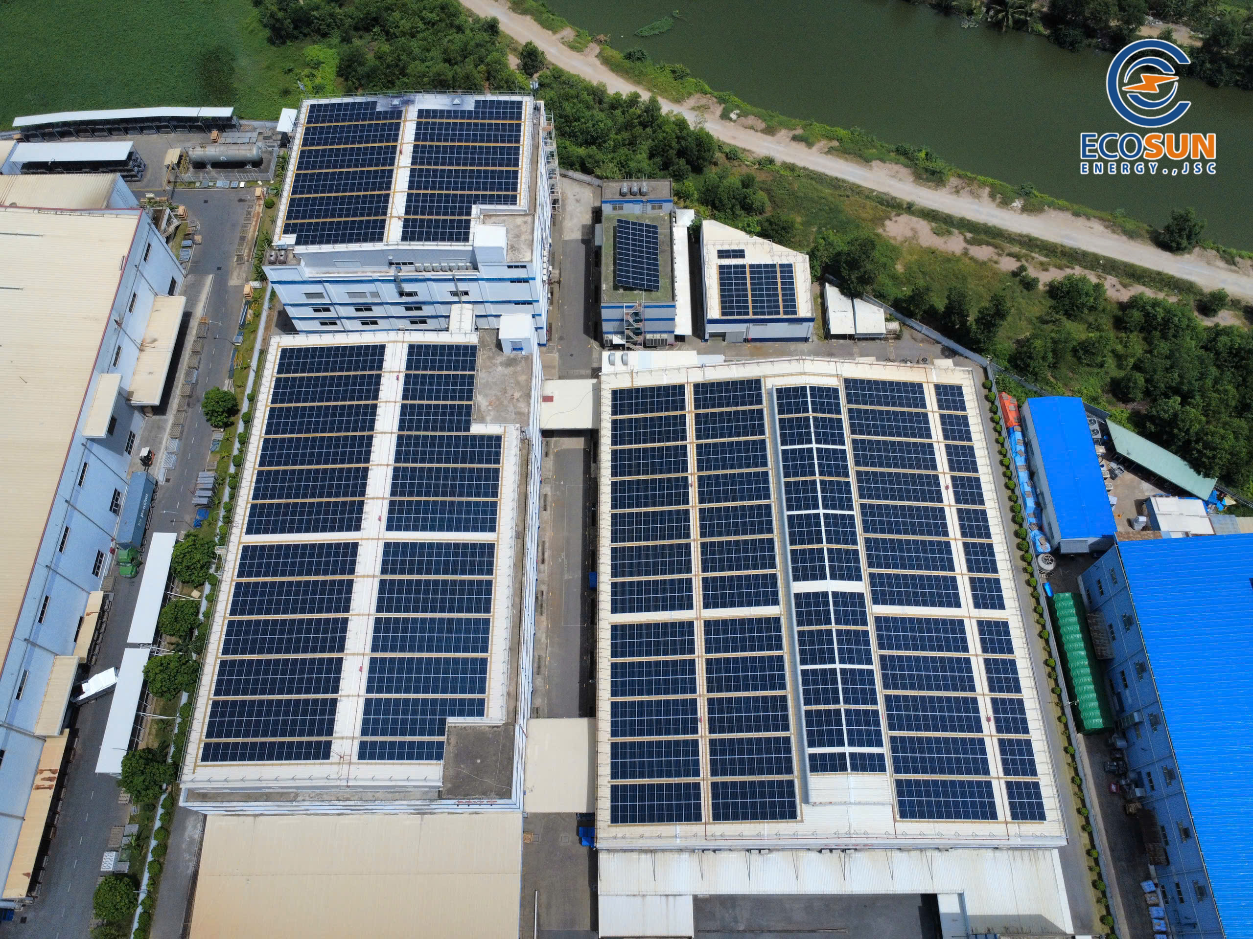 Hệ thống điện mặt trời áp mái công suất 1.273,32 kWp lắp đặt trên mái nhà máy tại Hải Phòng